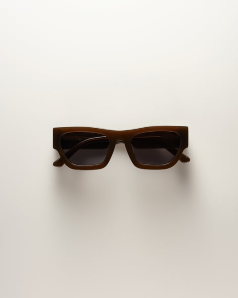 Finn Coco / Smoke Sunglasses | VEHLA display picture 2