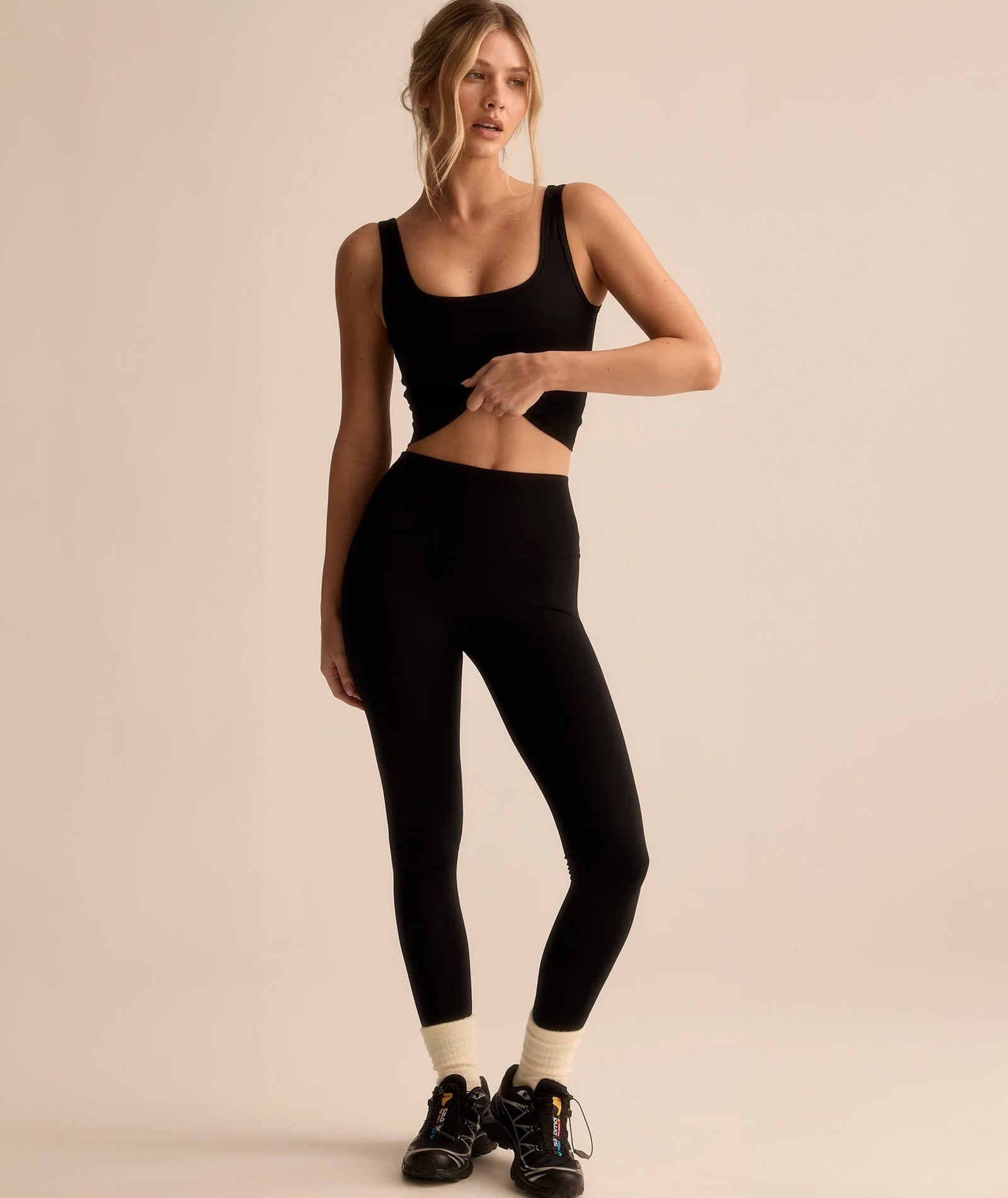 トップス S BLACK EYE PATCH OG LABEL CROPPED TANK Cropped Tank | Black | VEHLA