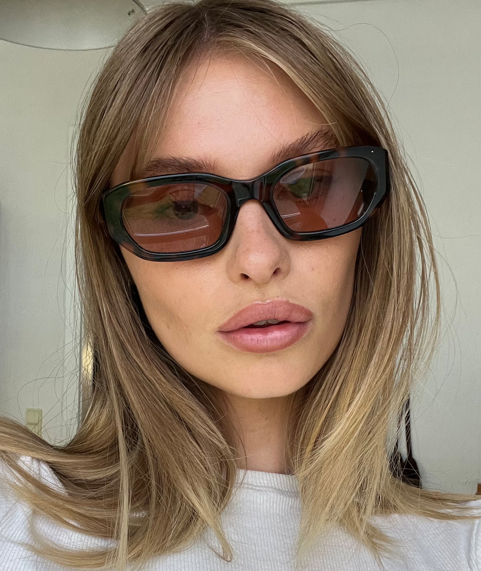 Felix Choc Tort / Toffee Sunglasses | VEHLA display picture 3