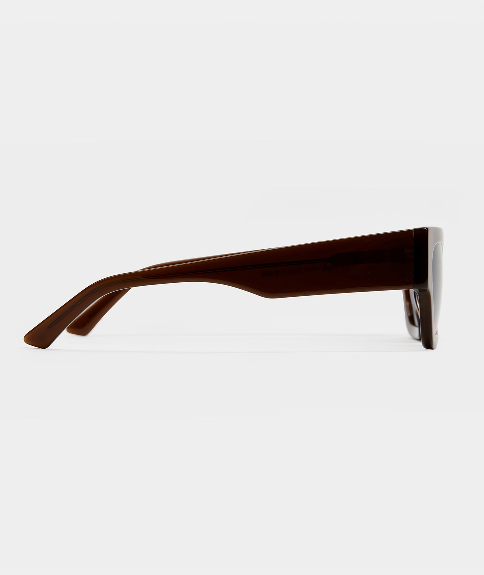 Finn Coco / Smoke Sunglasses | VEHLA