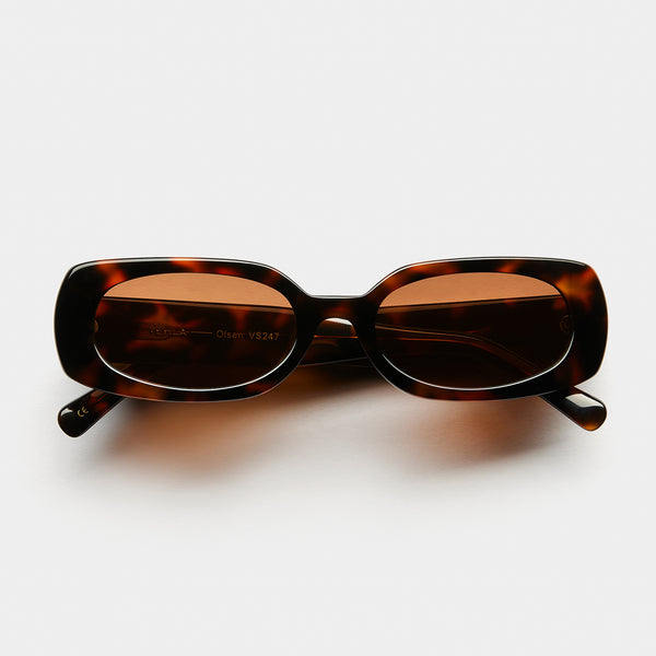 Olsen-ChocTort-  display picture 1