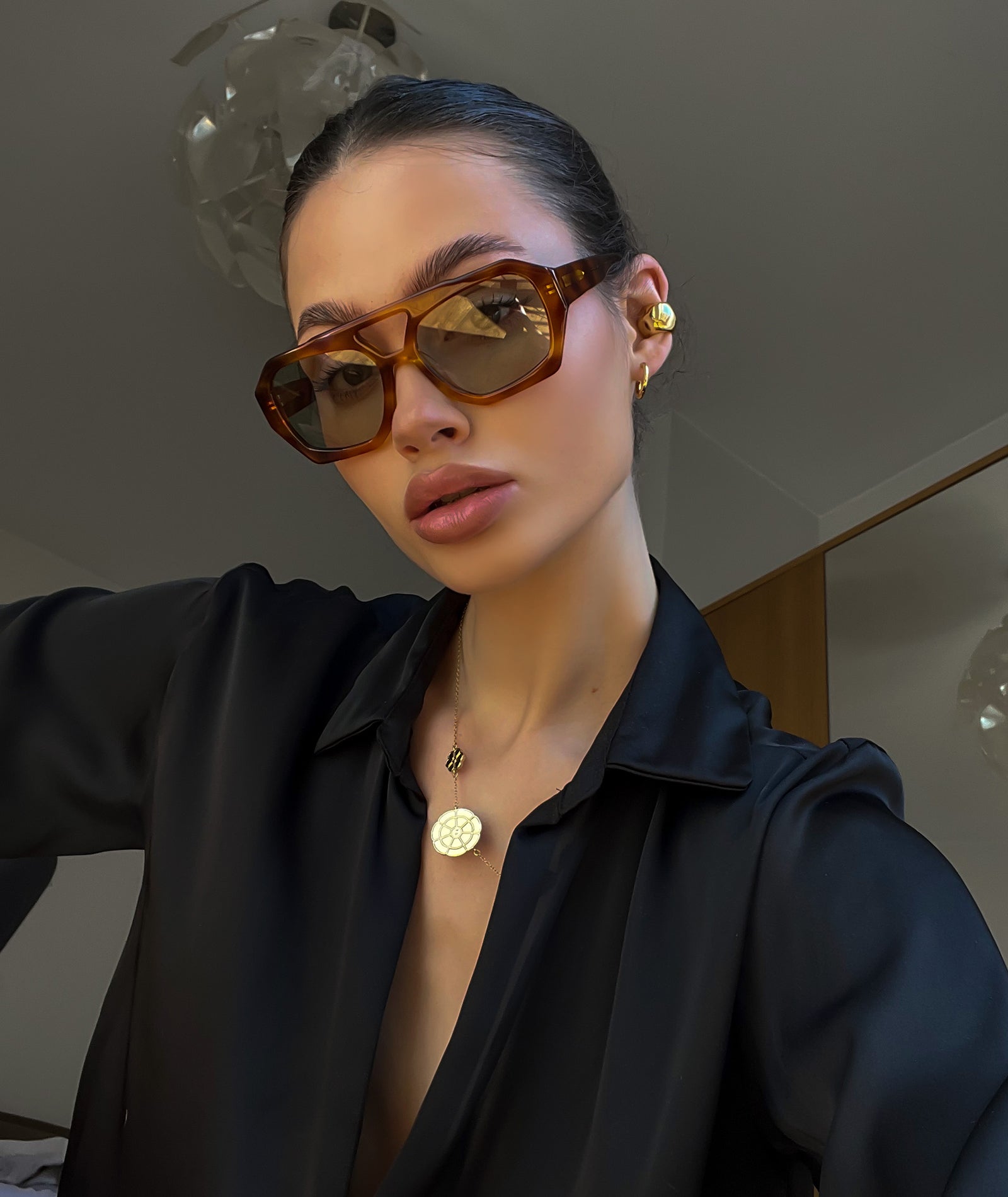 VEHLA River Sunglasses in Honey Tort/Sage VS353 OS Brand New NWT Vehla River Honey Tort / Sage - VS353 | Sneaker Baker main image 4