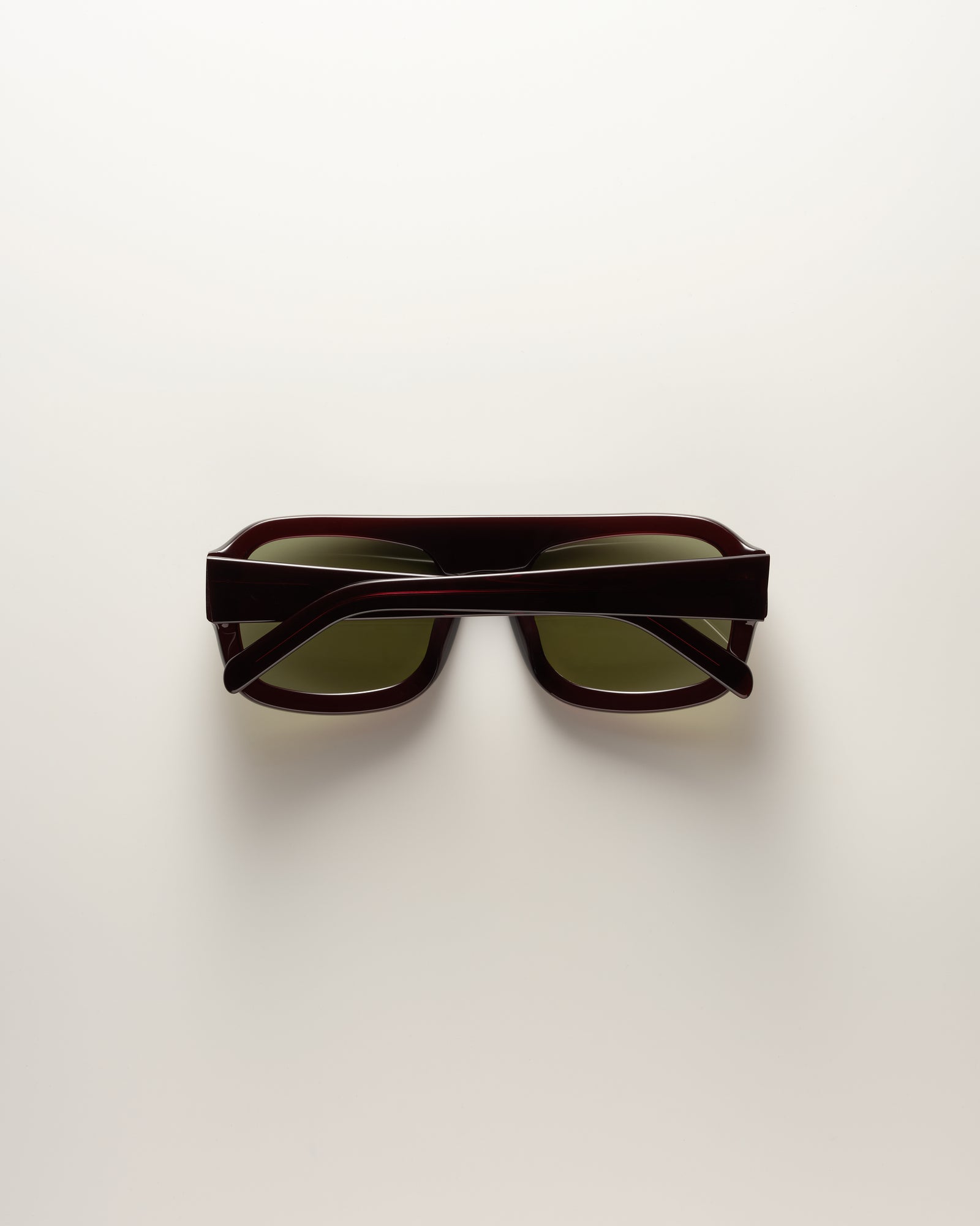 Kaia Sunglasses | Malbec / Khaki | VEHLA display picture 3