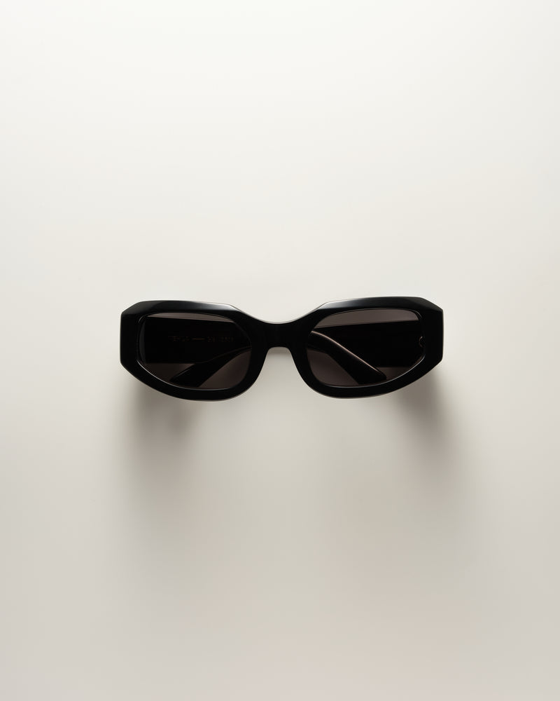 Gia - Black/Smoke